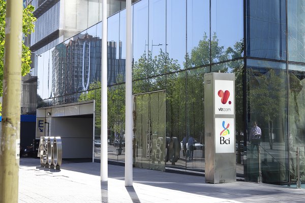 VTR de mudanza: deja edificio en Las Condes y se traslada a casa matriz de Claro