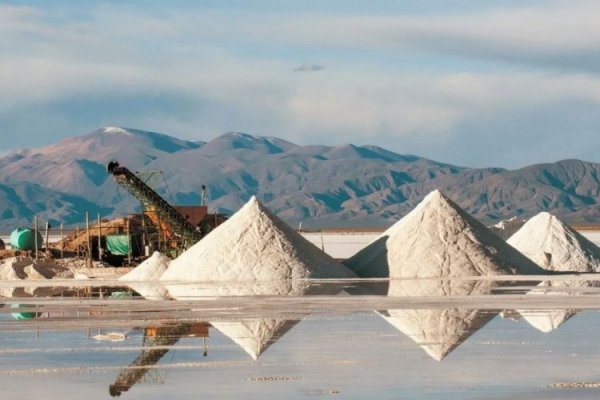 <p>Bolivia elige al gigante chino de las baterías CATL para desarrollar la explotación de sus yacimientos de litio</p>