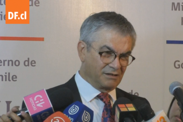 <p>Ahora en DF | Ministro de Hacienda toma distancia por moneda única regional y valora independencia fiscal y monetaria</p>