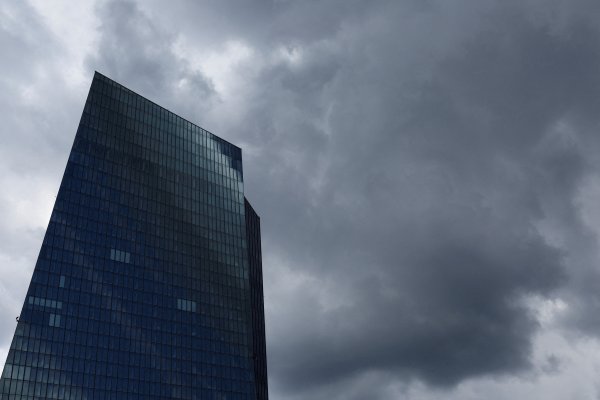 La actividad empresarial de la zona euro crece inesperadamente en el comienzo de año