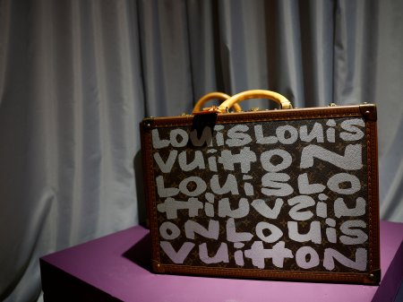 Mientras el mundo se prepara a entrar en recesión, los súper ricos impulsaron un nuevo auge en el mercado del lujo