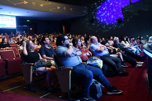 La discreta presencia de Tianqi en el Congreso del Futuro
