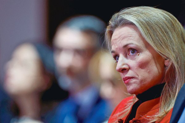 Delphine Arnault quiere ser la sucesora de Dior y Louis Vuitton