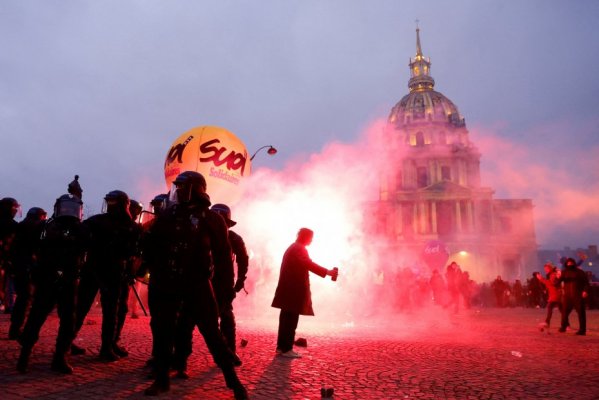 Huelga nacional en Francia contra reforma de pensiones.