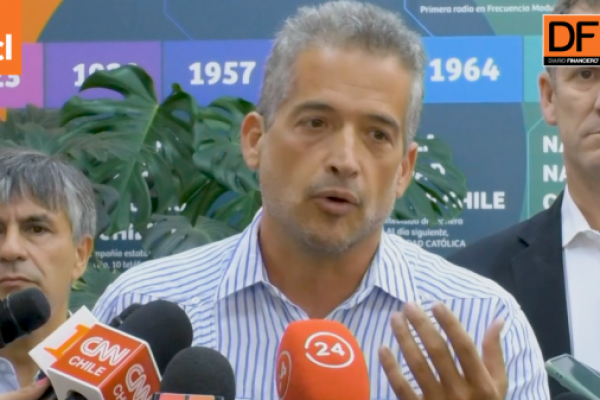 <p>Ahora en DF | Claro, Entel, GTD, Movistar, Mundo, VTR y WOM extienden ayuda de conectividad a los afectados por incendios en zona centro-sur</p>