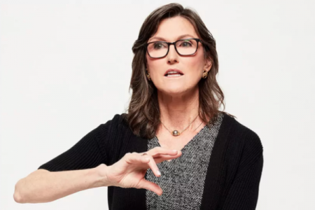 <p>Cathie Wood, la gurú de Wall Street que ve potencial en el bitcoin y proyecta su precio en US$ 500.000 a 2030</p>
