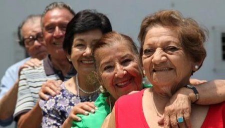 <p>Perú evaluará subir edad de jubilación a 75 años</p>