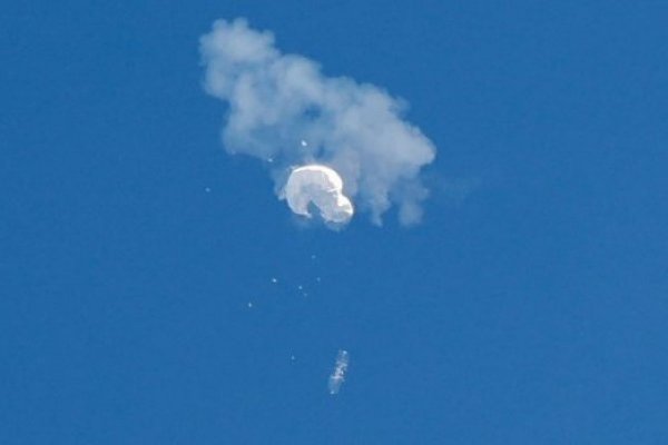 <p>EEUU dice que 3 objetos aéreos misteriosos probablemente sean privados, sin vínculo con China</p>