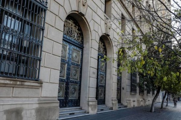 Hacienda licita bonos por más de US$ 1.500 millones en medio de una alta demanda
