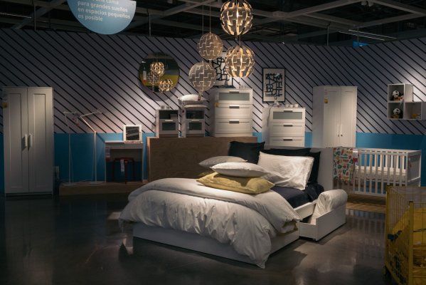 Para ser climáticamente positiva, Ikea debe arreglar primero el pegamento de sus muebles