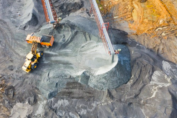 Glencore y las razones de su posible salida de Volcan, segunda minera de zinc y plomo de Perú