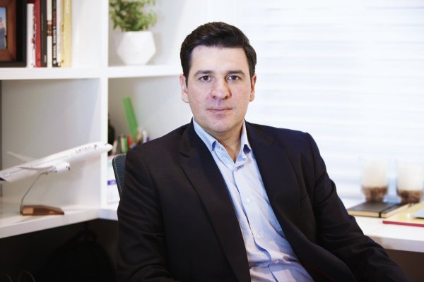 Santiago Álvarez, el CEO de Latam Colombia que quiere comprar Viva Air