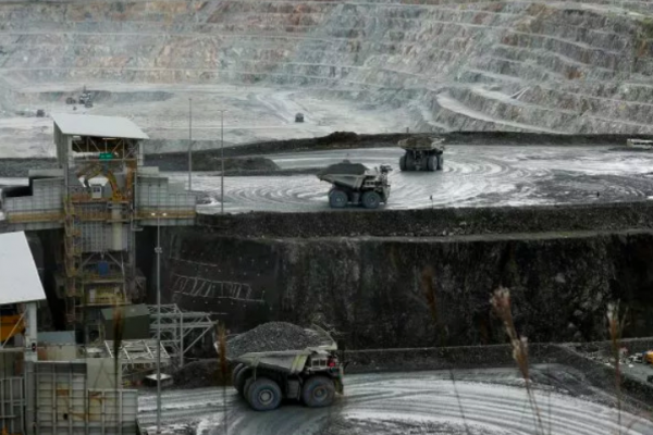 Mayor minera de cobre de Panamá en jaque por disputa de impuestos con el gobierno