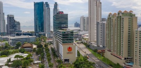 <p>Liberty Latin America reportó un 2022 estable y confirma desconsolidación de la operación de VTR en Chile</p>