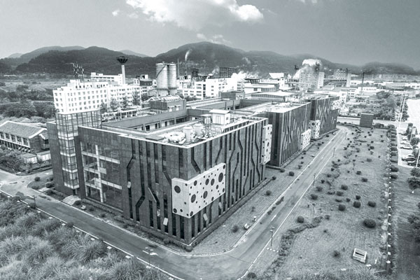 Tianqi más allá de SQM: busca invertir en Chile en toda la cadena de valor de baterías de litio