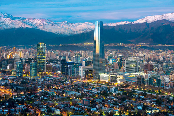 <p>¿Se puede salvar el PIB de Chile de la caída de este año? Barclays se abre a esa posibilidad</p>