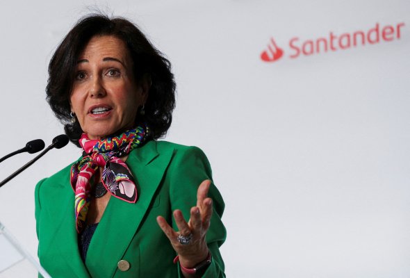 Botín busca atraer inversionistas al Banco Santander con un aumento en la política de retribución a sus accionistas