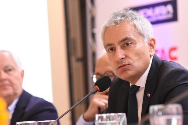 <p>Asimet le responde a Marcel: “Los empresarios siempre buscamos invertir y generar empleo, pero necesitamos mínimas certezas para hacerlo”</p>