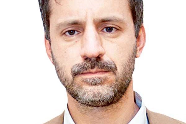 <p>El abismo al que no caímos</p>