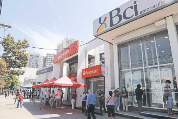 Felipe Carvallo, vicepresident senior Credit Officer de Moody’s: “Los bancos chilenos están bien preparados para absorber shocks”