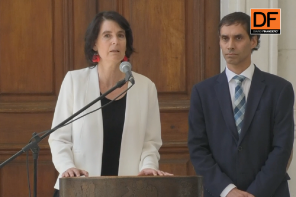 <p>Ahora en DF | Inicia el proceso constituyente: Conforman la Comisión Experta con Verónica Undurraga como presidenta</p>