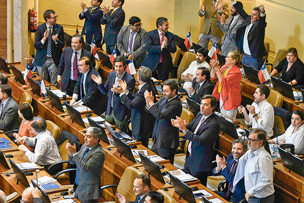 Este miércoles la Cámara de Diputados cerró la puerta a la idea de legislar la reforma tributaria del Gobierno.