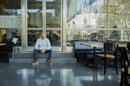 <p>Mishiguene: el “loco” que echó raíces en Argentina y se expandió a México</p>