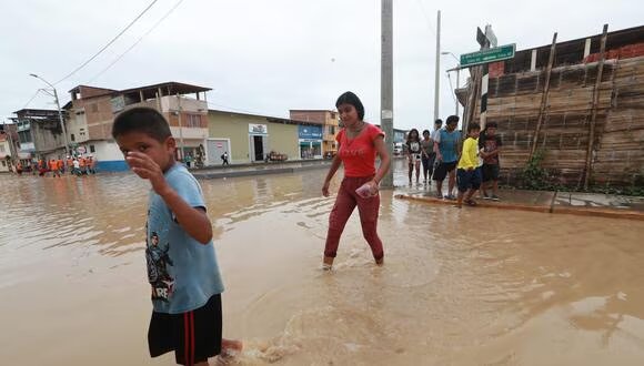 <p>Hortifrut, Camposol y Danper entre las 28 agroexportadoras paralizadas por el impacto del ciclón Yaku en Perú</p>