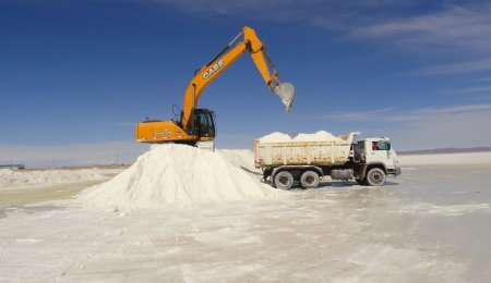 <p>Bolivia enfrenta protestas contra multimillonario plan de industrializar el litio</p>