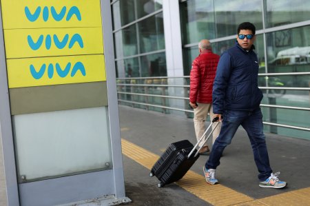 <p>Aerocivil aplaza decisión sobre fusión Avianca-Viva, mientras Latam contrata personal de la low cost colombiana</p>