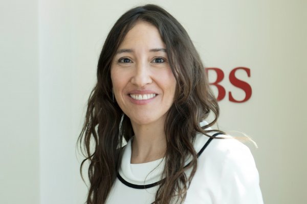 La country head de UBS Chile, Rosario Strahovsky.
