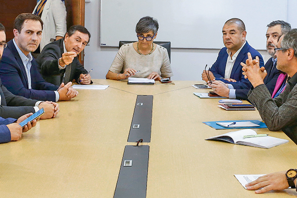 La reunión de ayer retomó la instancia que había sesionado hasta enero pasado (en la foto).