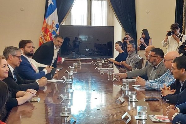 CUT pide al Gobierno concretar este año alza del salario mínimo a $ 500 mil
