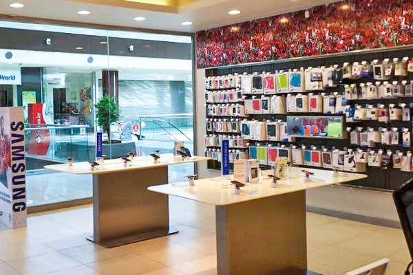 Firma que operó media docena de tiendas Samsung Store pide su quiebra