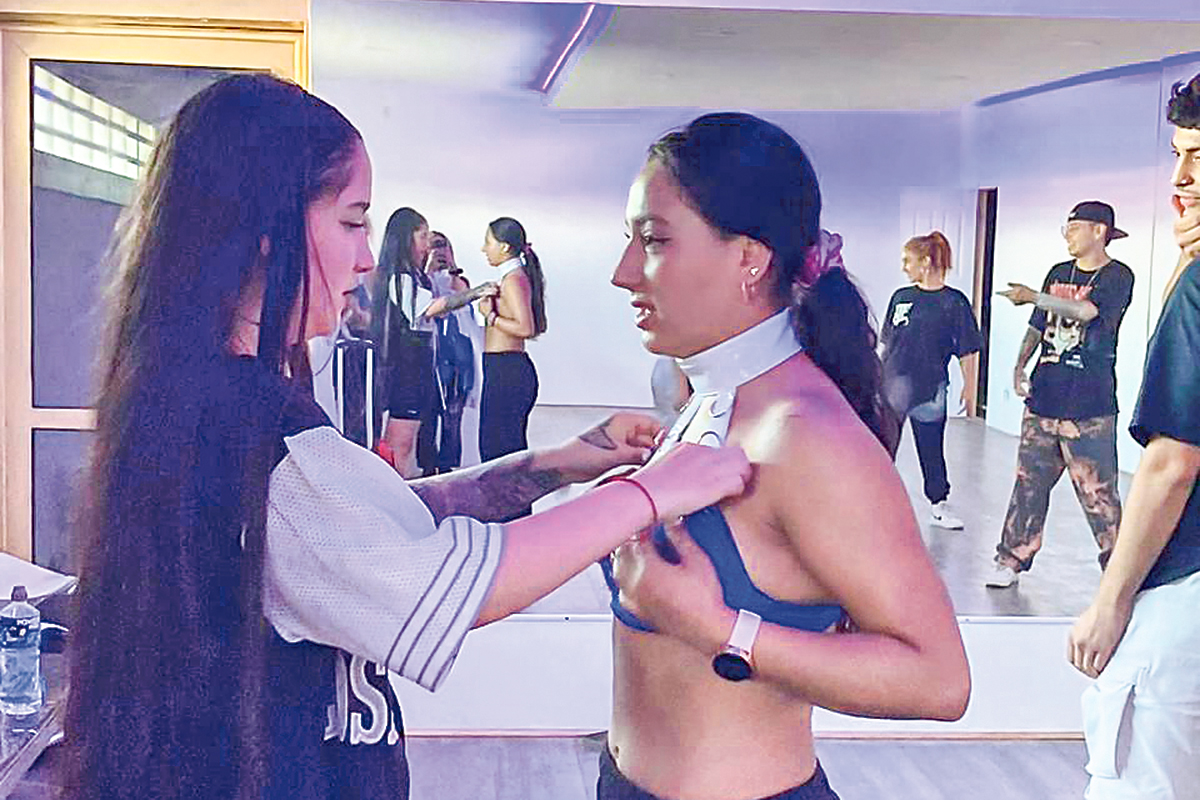 <p>La diseñadora detrás del vestuario de los artistas urbanos en Lollapalooza</p>