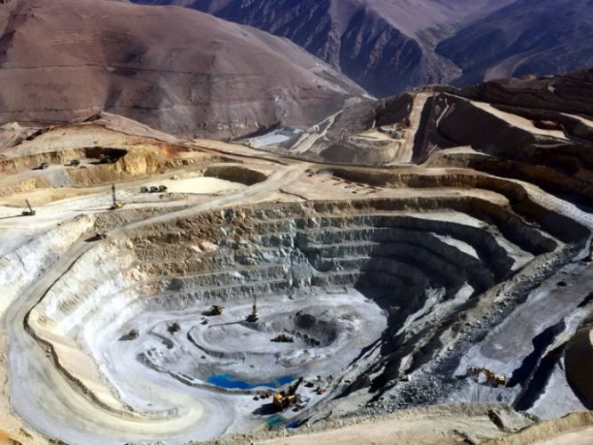 <p>Canadiense Lundin Mining compra 51% de mina chilena de cobre Caserones por US$ 950 millones</p>