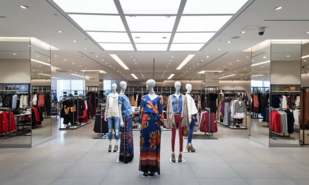 Cadena brasileña que prometía reemplazar a Falabella en Argentina sigue con el 50% de sus locales cerrados y su futuro es incierto