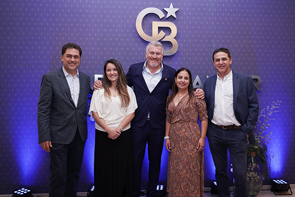 Javier Macchi, Daniela Pizarro, Mauricio Lijavetzky, Carolina Flores, Pablo Benchoa