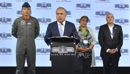 Gobierno de Colombia evalúa reducir el impuesto a los pasajes aéreos y al combustible ante crisis aérea