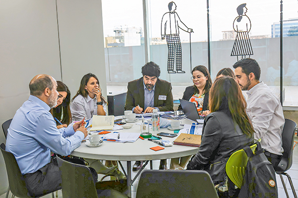 Ayer se realizó la segunda sesión de los diálogos tributarios, en la sede del Laboratorio de Gobierno. Foto: Ministerio de Hacienda