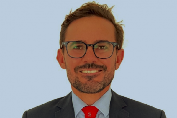 <p>Emblemático director de SQM ligado a la minera china Tianqi presentó su renuncia</p>