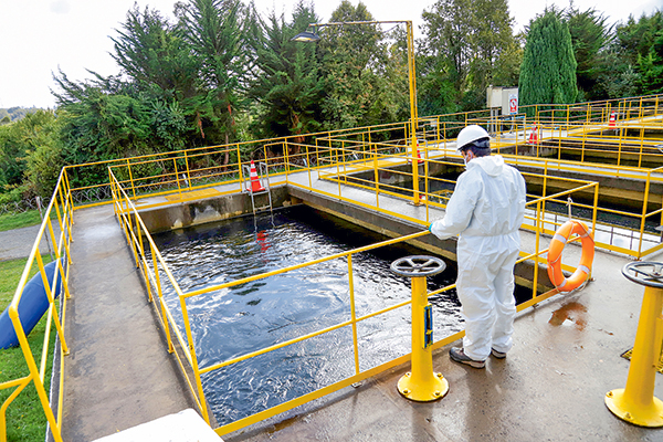 Venta de Essal: Aguas Andinas y Algonquin chocan en la justicia por entrega de información que sobre la entrada de Toesca a la sanitaria