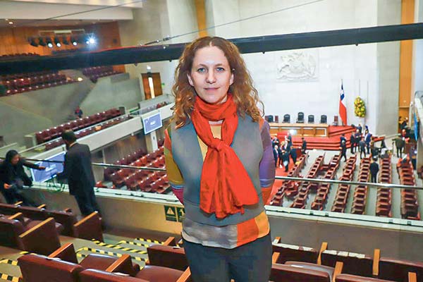 La recién asumida presidenta de la Sofofa, Rosario Navarro, asistió ayer a Valparaíso.