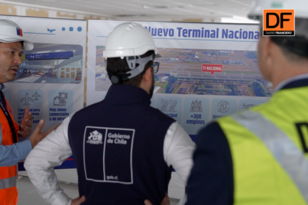 <p>Ahora en DF | Aeropuerto de Santiago inicia remodelación del Terminal Nacional con una inversión de US$ 60 millones</p>