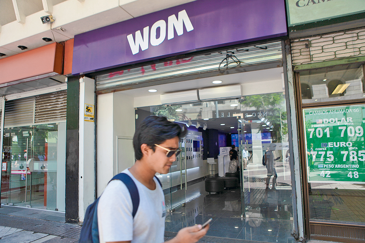 <p>El plan de WOM para arrebatar el primer lugar a Entel antes de 2025</p>
