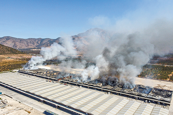 Bodegas San Francisco revela millonarios daños tras incendio en Pudahuel y da pistas sobre origen del fuego