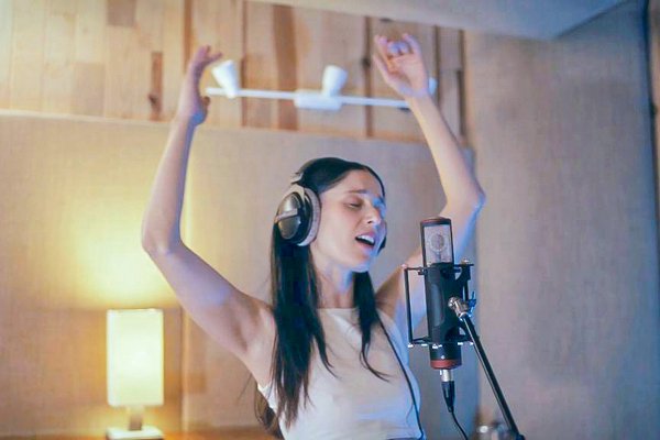 Elementos, el documental que reúne a artistas y científicos para abordar la crisis climática