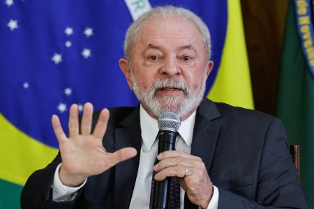Un Lula impaciente se desvía hacia la izquierda en Brasil