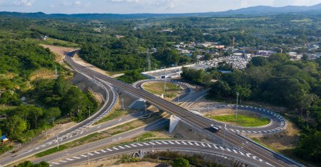Infraestructura, construcción y agricultura: los tres sectores más impactados este año en Colombia y Perú, según Credicorp Capital