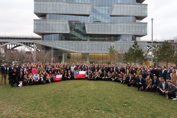 Jobet, Paulsen, Fintual, MELI y Kayyak: Primer MBA Chile en Europa